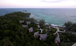 Die Bungalows auf Chumbe Island vom Leuchtturm aus